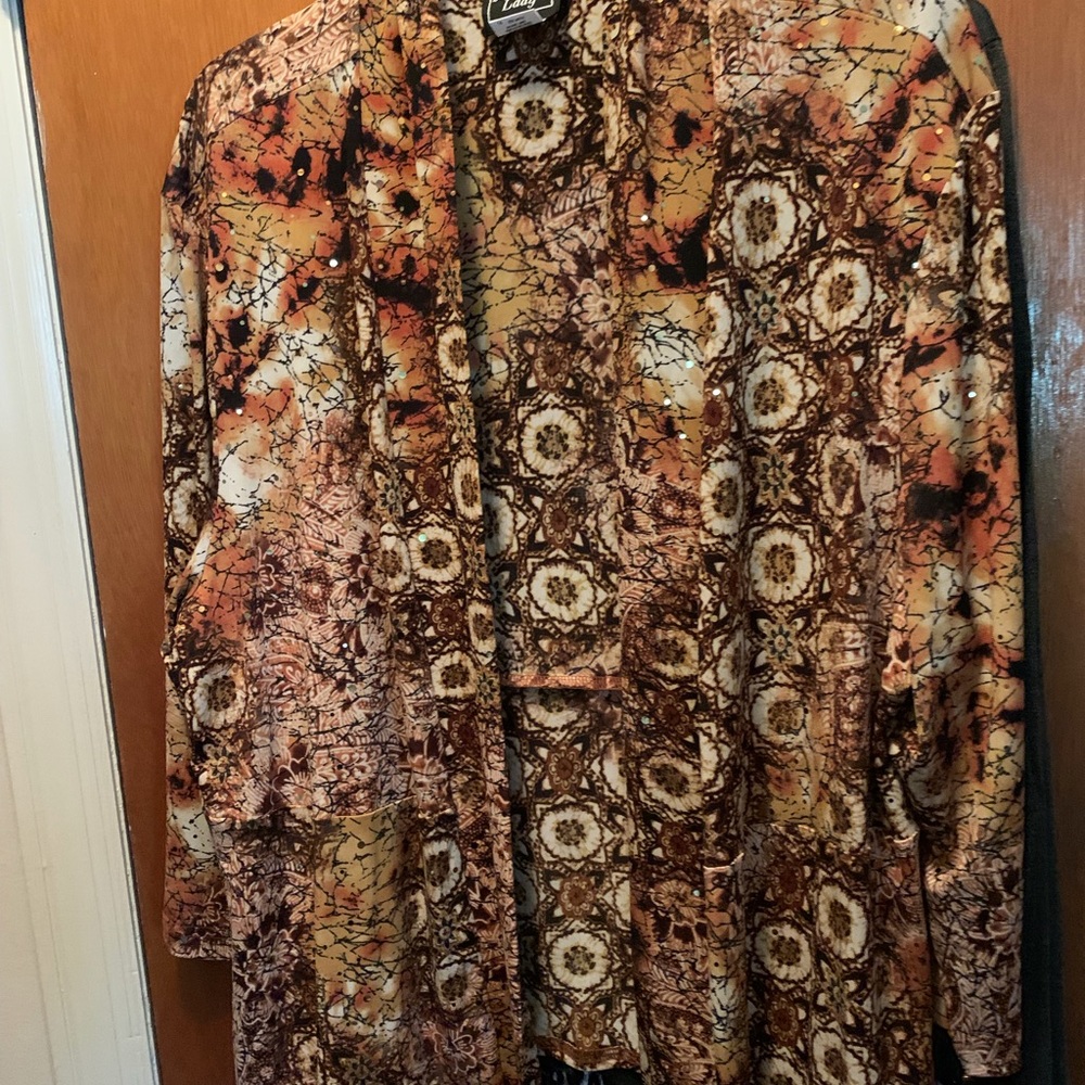 Top. - Picture 2 of 13